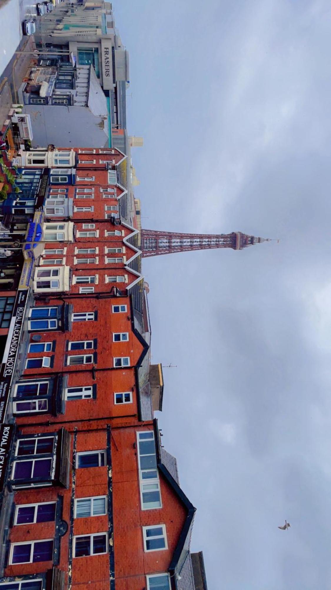 Fern Villa Hotel - Albert Road Blackpool Buitenkant foto