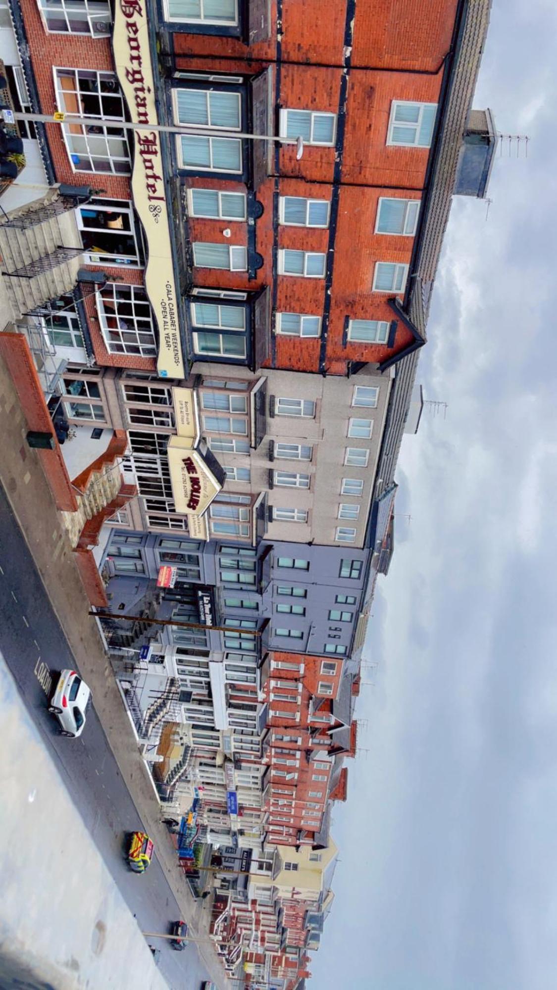 Fern Villa Hotel - Albert Road Blackpool Buitenkant foto