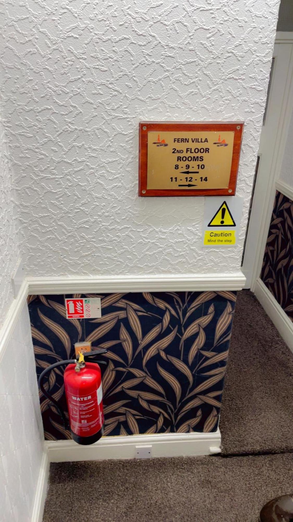 Fern Villa Hotel - Albert Road Blackpool Buitenkant foto