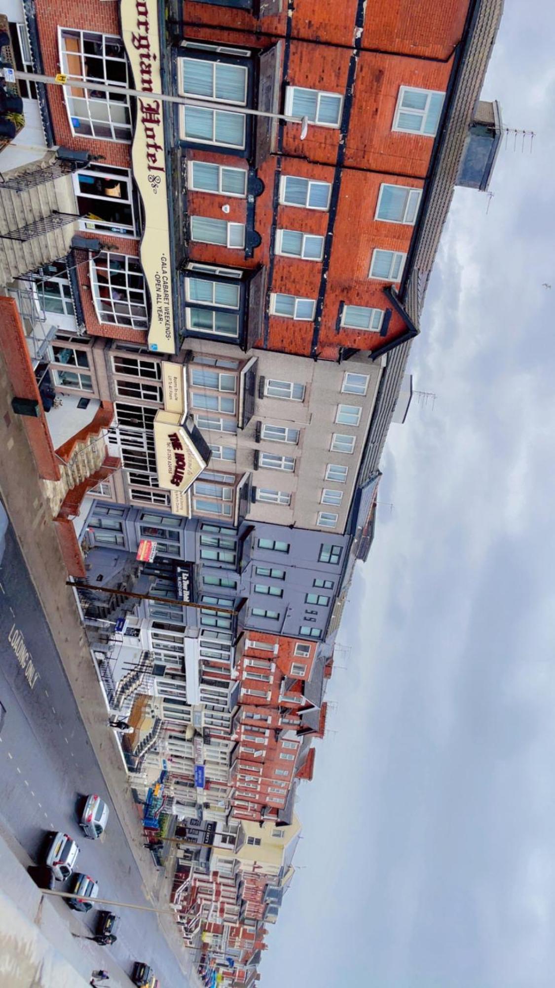 Fern Villa Hotel - Albert Road Blackpool Buitenkant foto